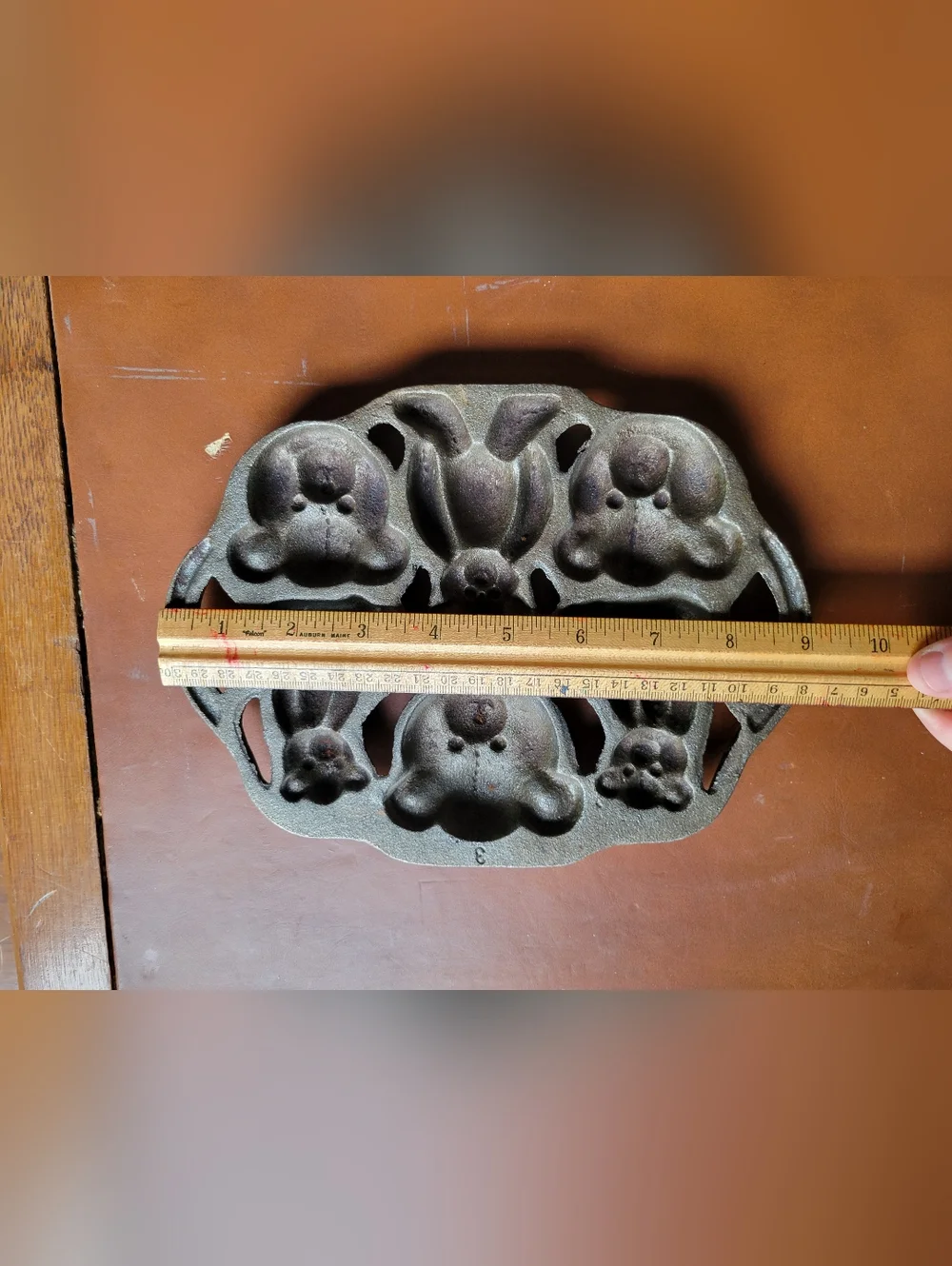 Vintage Cast Iron Teddy Bear Corn Bread Pan Cookie Mold - Christmas Birthday